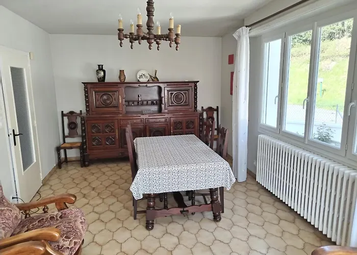 Justa - Latre Location * Λούρδη